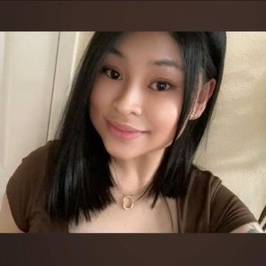 Meet your Posher, Lia